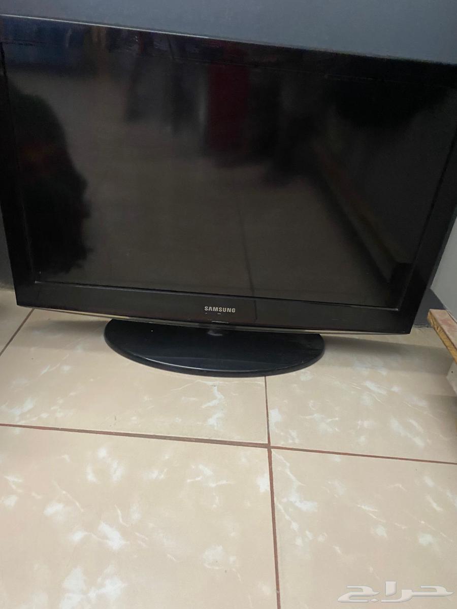 مكيف وتلفزيون للبيع64389943819651112