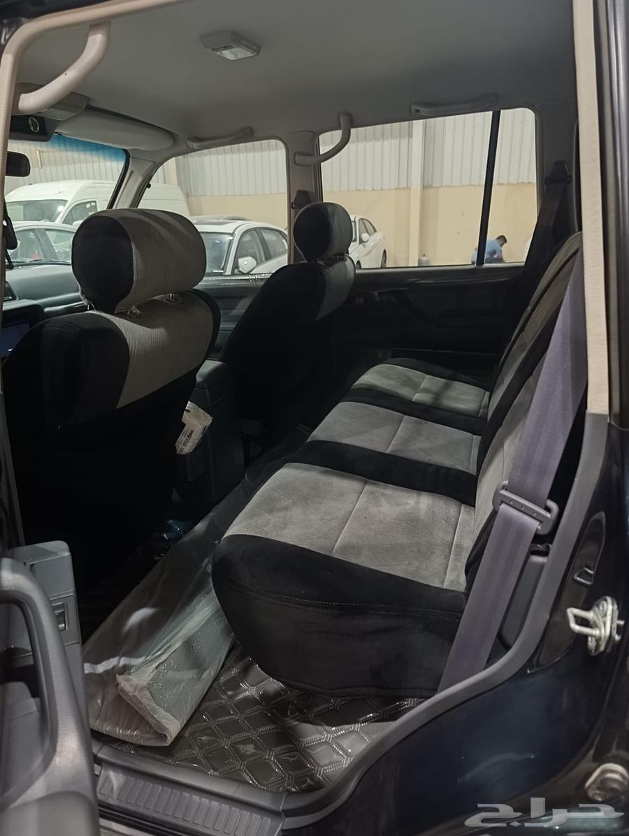 تويوتا لاندكروزر صالون GXR64530571834754112