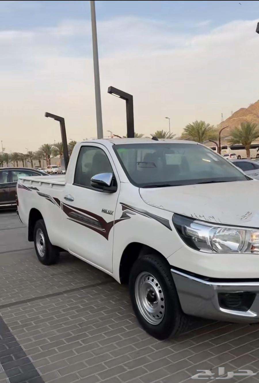 Toyota Hilux 17 and above, Gmara, mileage under 120k required64527066975618110