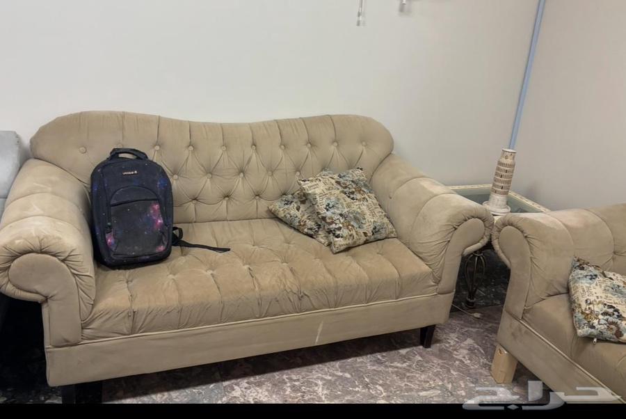 7 مقاعد كنب في حالة جيدة64387355128194111