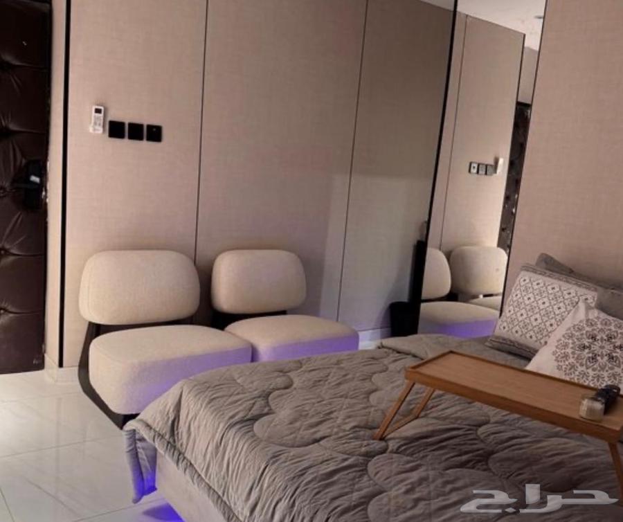 للبيع اثاث استديو بالكامل64391357522563111