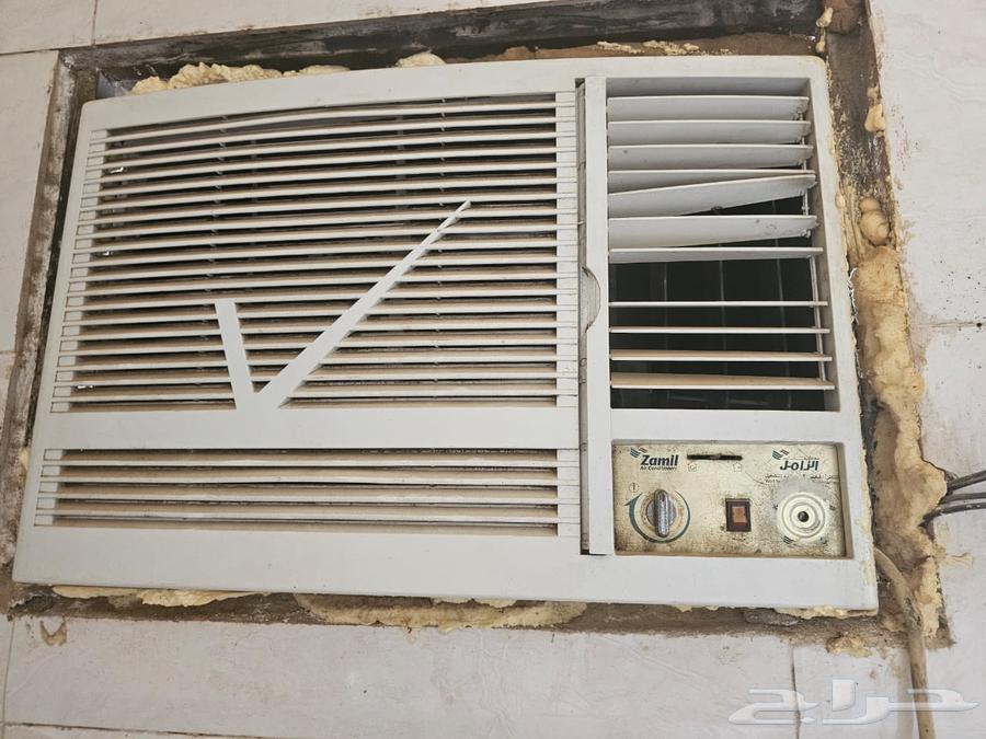 عندي 4 مكيفات للبيع نظيف64386374367618110