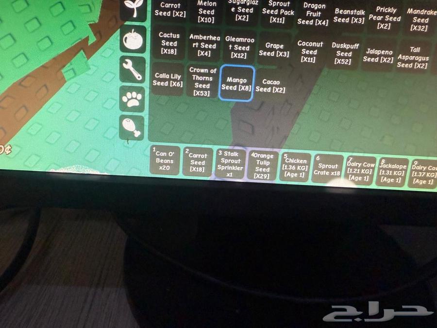 Desktop computer with graphics card and 22-inch monitor64377988817923113