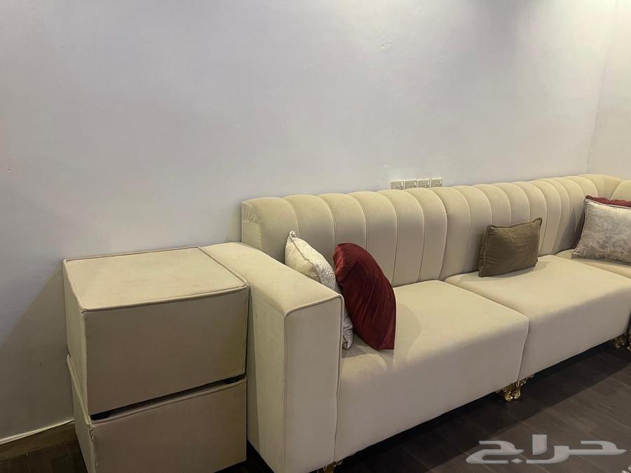 Sofa with two beds and two buffet tables64389072503042110