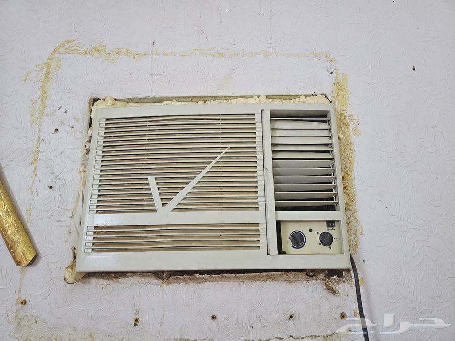 عندي 4 مكيفات للبيع نظيف64386374367618112