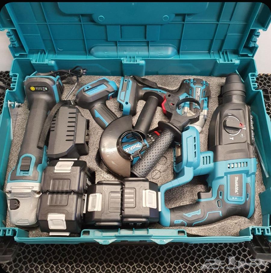 Makita 4-in-1 Tool Kit with 4 Batteries and 2 Chargers64520684535427110