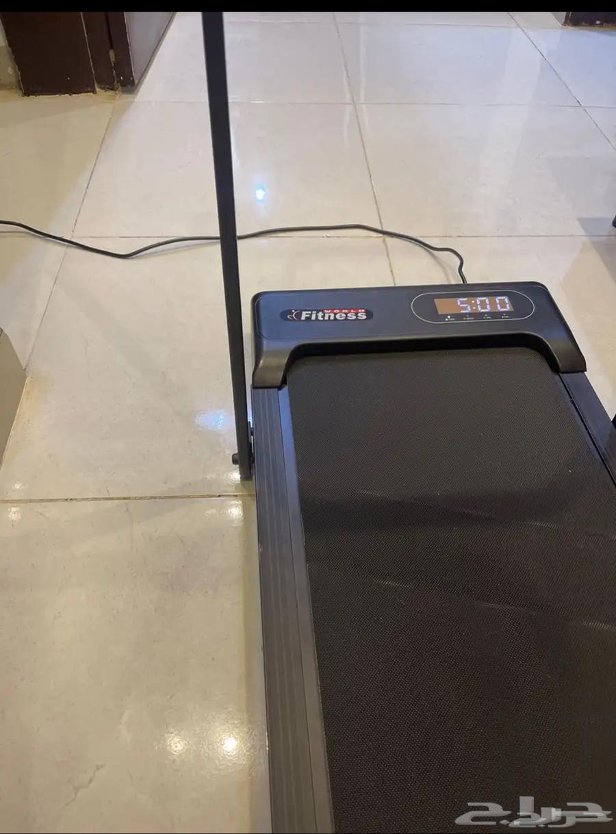 Treadmill specifications with mobile holder and portable remote64384521207937111