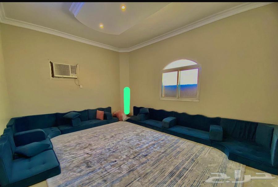 مجلس عربي للبيع مستخدم نظيف64378571456770111