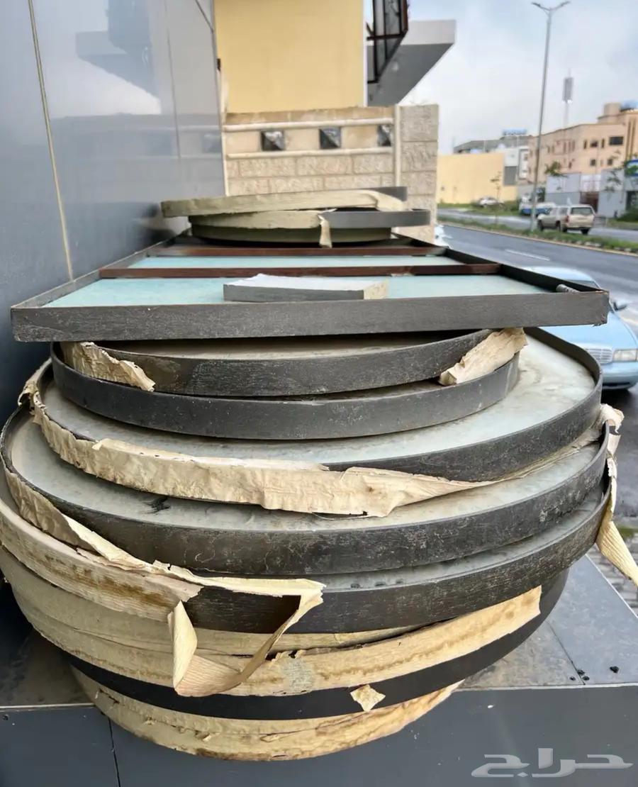 للبيع مطبخ ومرايات64390263851907112