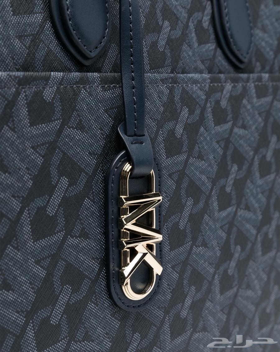 شنطة مايكل كورس جديدة64385272430979113