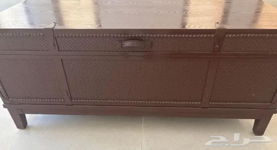 Sofa, Mirrors, Tables in Excellent Condition64383497491970110