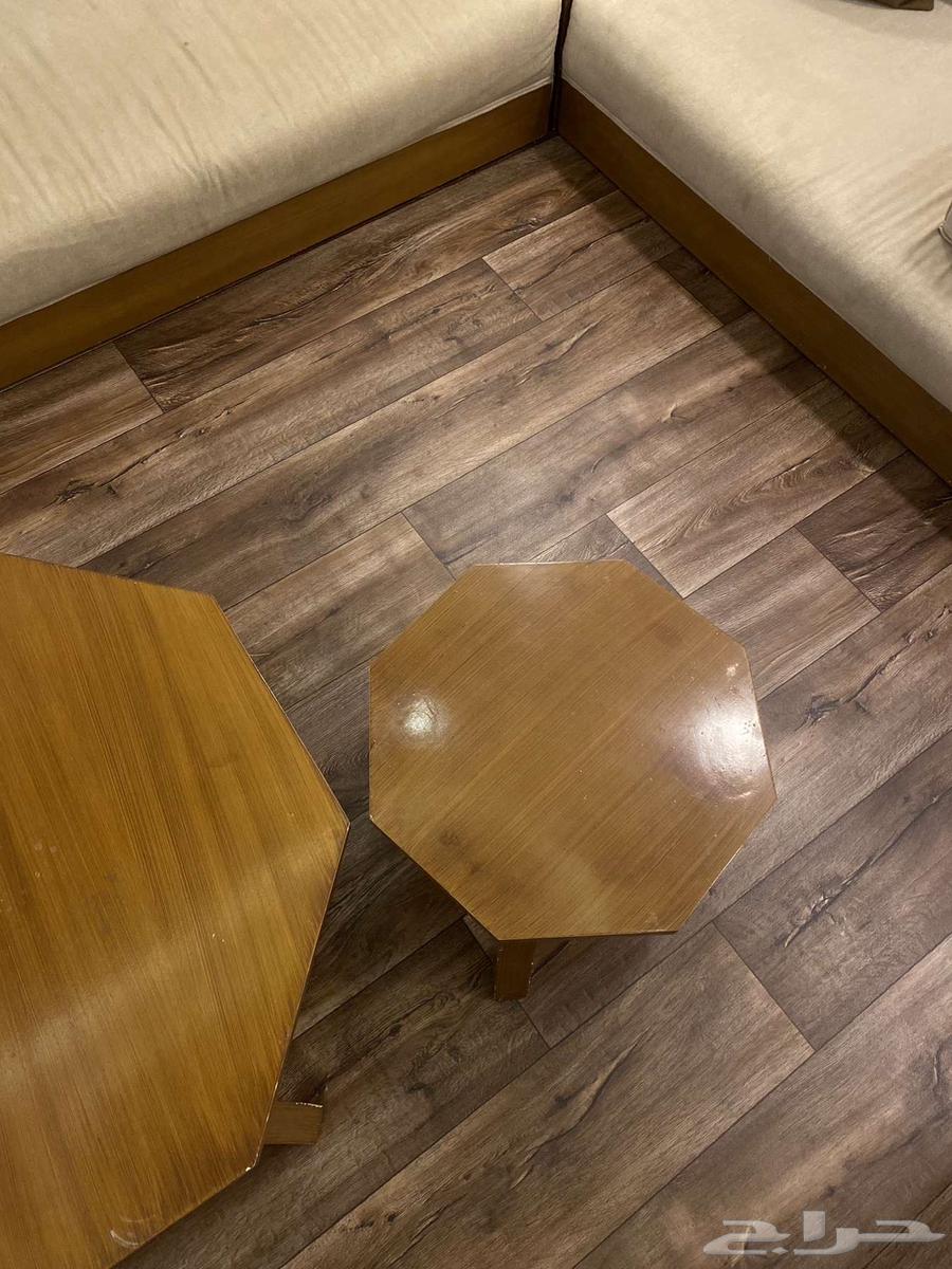 Sofas and tables64391147148545113