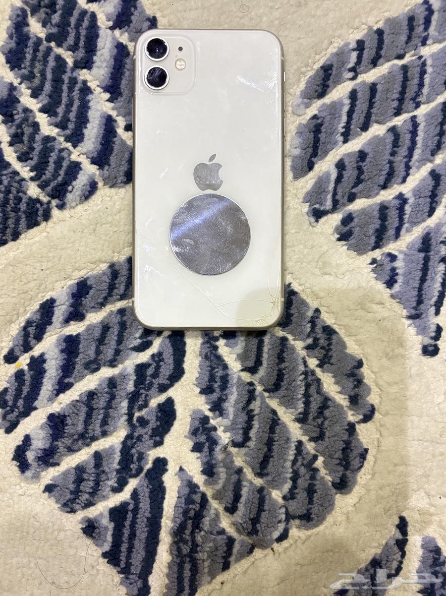 iPhone 11 in good condition64379805123458112