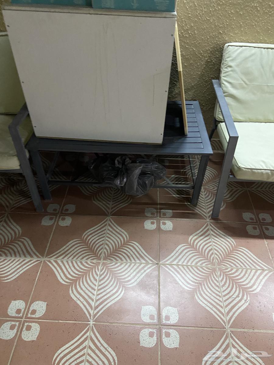 طاولة خارجية64388037682177112