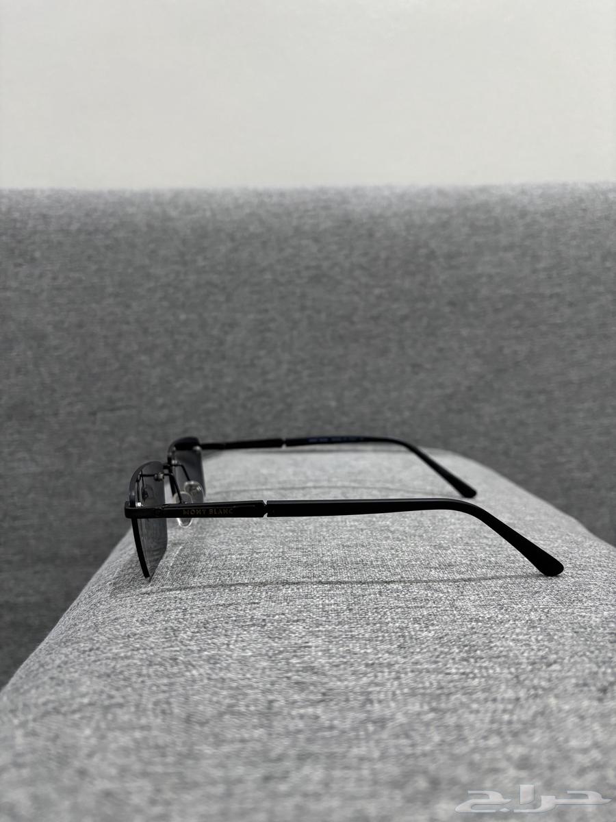 عنوان الإعلان  نظارة مونت بلانك   تصميم أنيق قد تكون أصلية64387773809027111