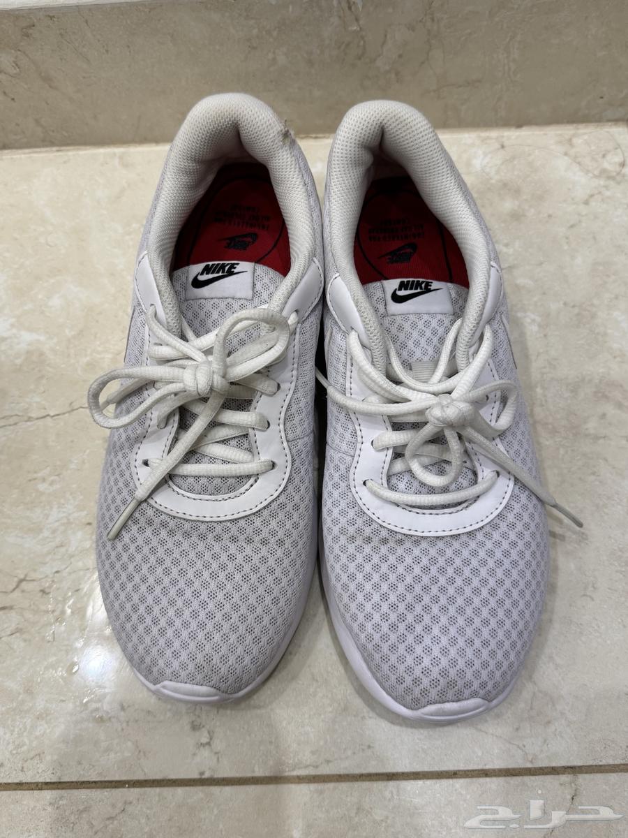 شوزين نايك و ريبوك اصليه استخدام نظيف64377637643265111