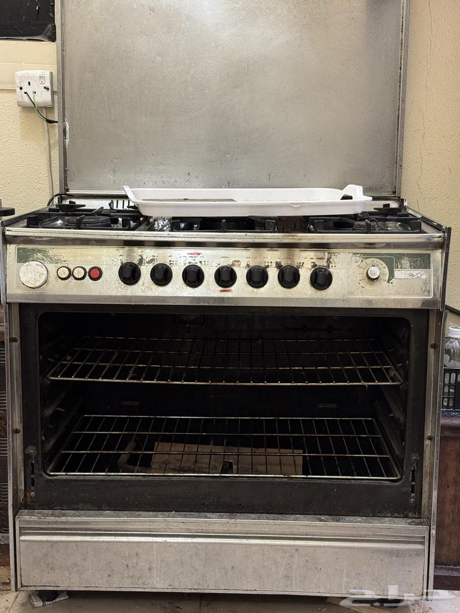 بوتاجاز غاز 5 شعلات يعمل 100  و الفرن يعمل 100  بدون باب64379021723907111