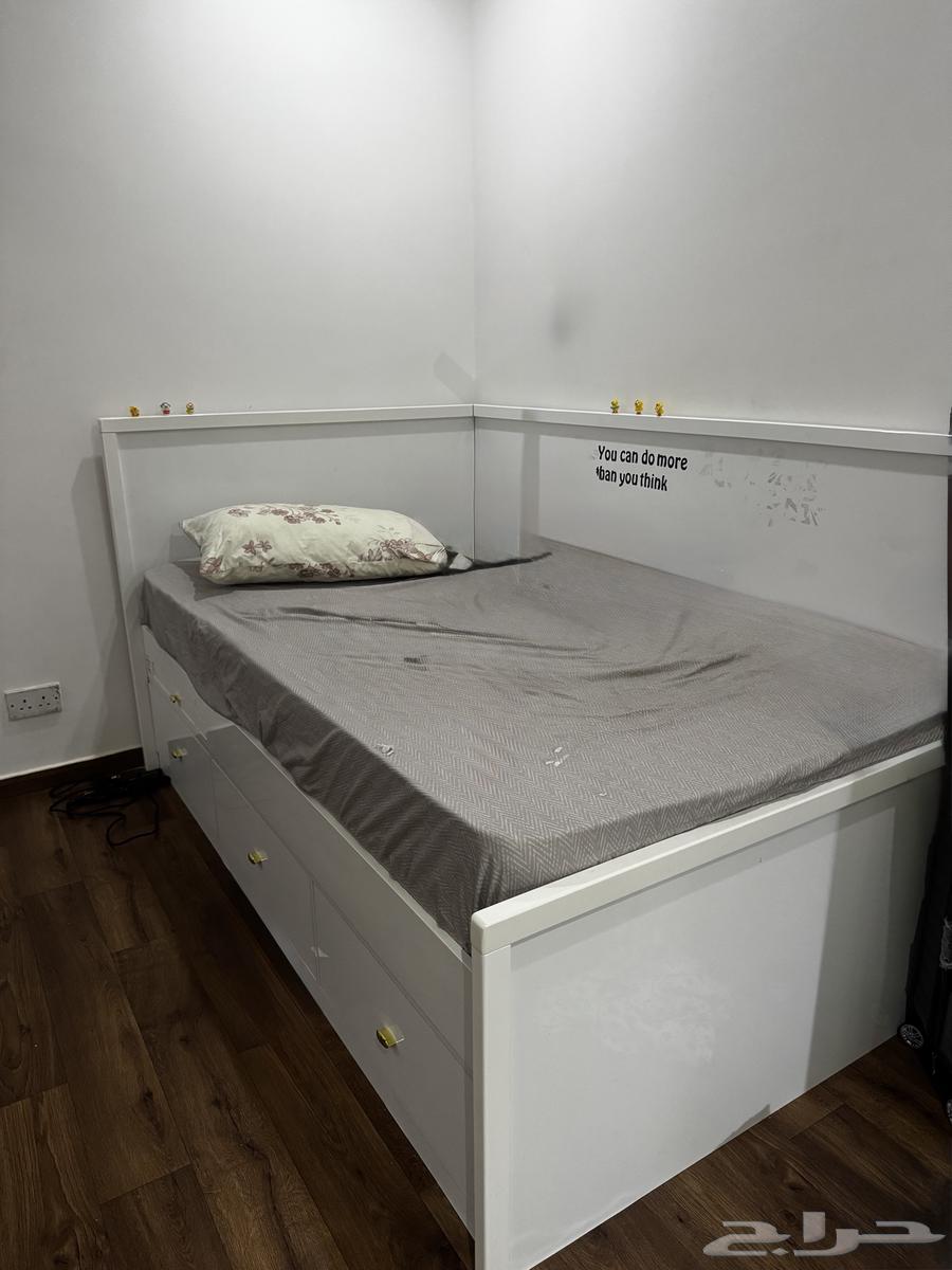 Clean single and a half bed for sale, I have 3 of them, price 100064388688221315110