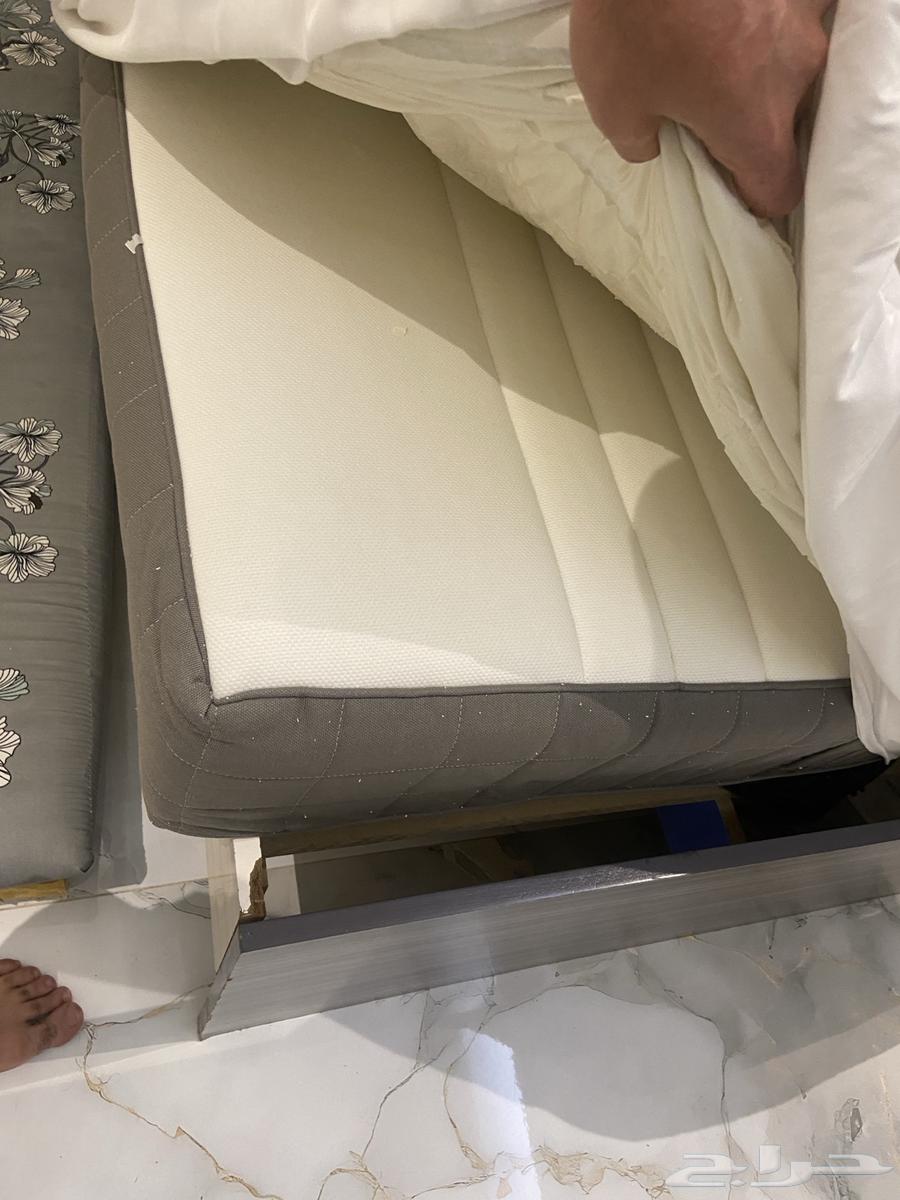 King bed for sale, IKEA double mattress 200x180, almost new, free of defects64377974076163112