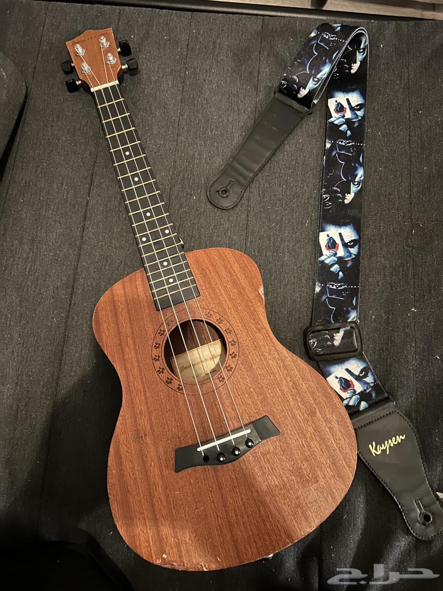 قيتار يوكليلي خشب64384506982275110