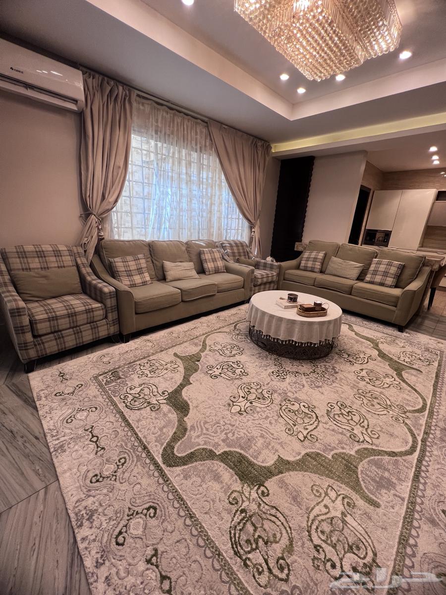 طقم كنب 3 3 1 1 للبيع بحالة جيده مع طاوله بالوسط وجانبيه64384328332291110