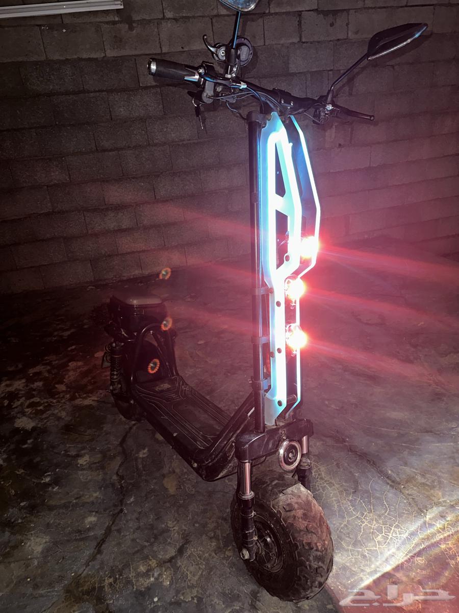 سكوتر العملاق كهربائي64384703065218110