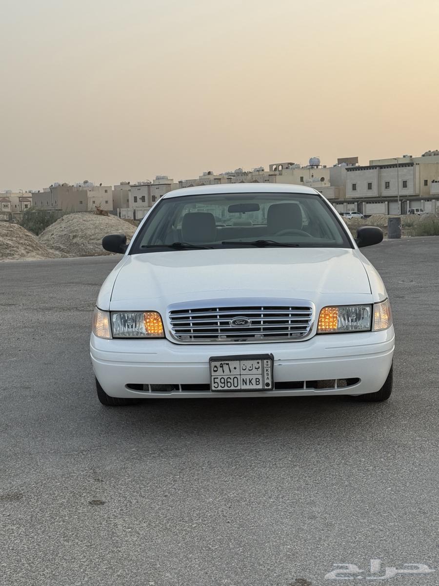 فورد _ كروان فكتوريا موديل 2011 بوليسي ممشى قليل64523584008322111