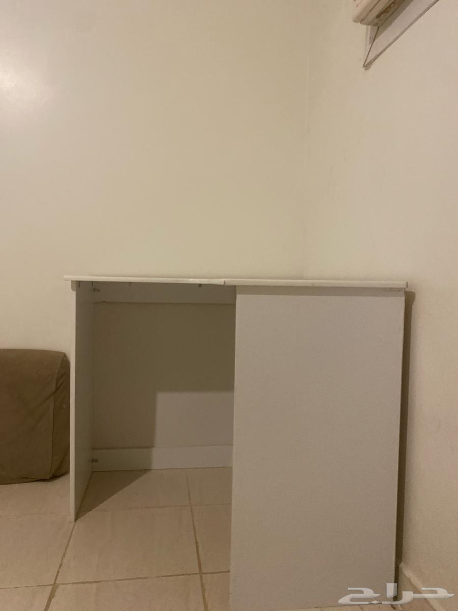 جزء من دولاب64378440424450110