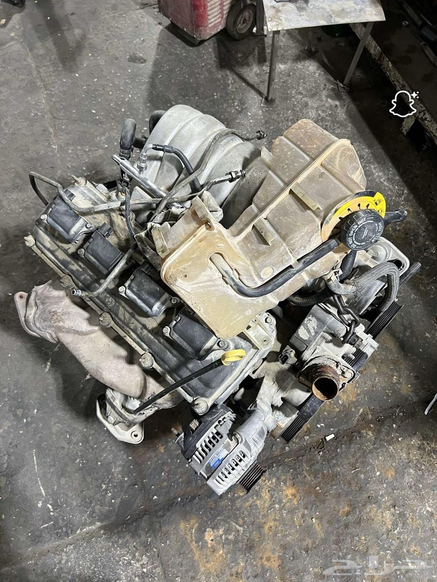 كرايسلر 2006 srt8 6.1 للبيع قطع فقط64467662496131112