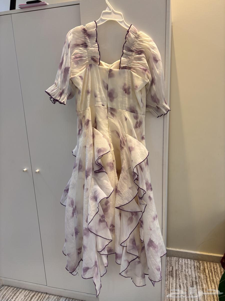 فستان ابيض بنقوش ورد بنفسجي64381205212674111