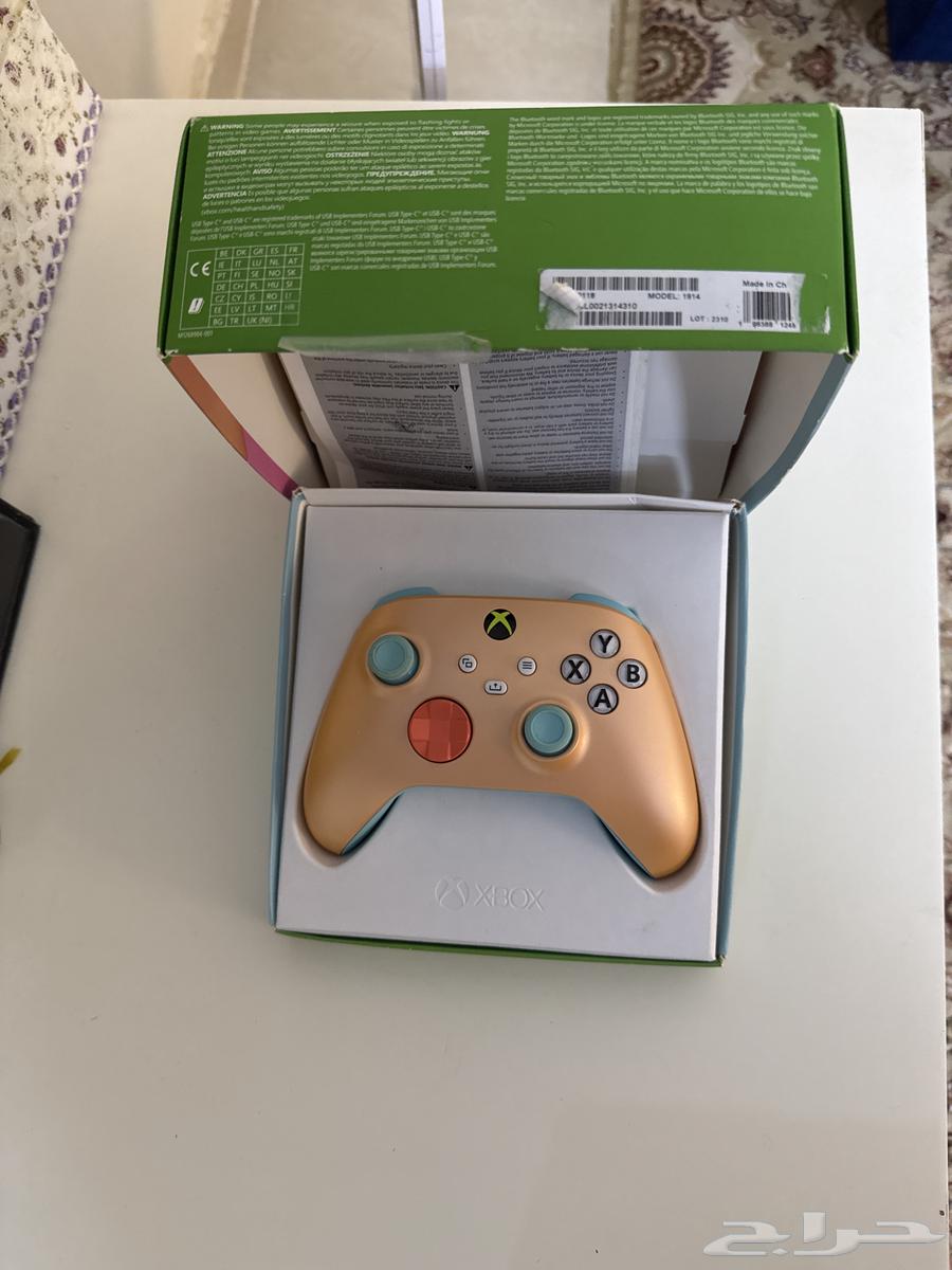 Original Xbox Controller (Special Edition)64384065022211110