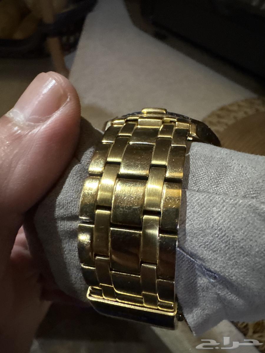 ساعة من شركة guess اصلية صناعة يابانية64378600775809113