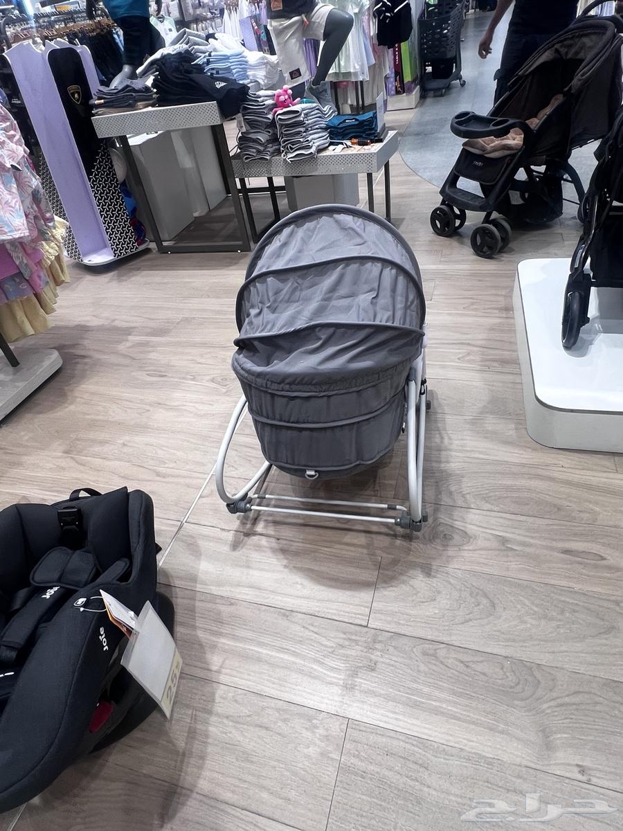 عربه اطفال جديده بالمره استعملت مره وحده فقط سعرها جديد 38064378862094594111