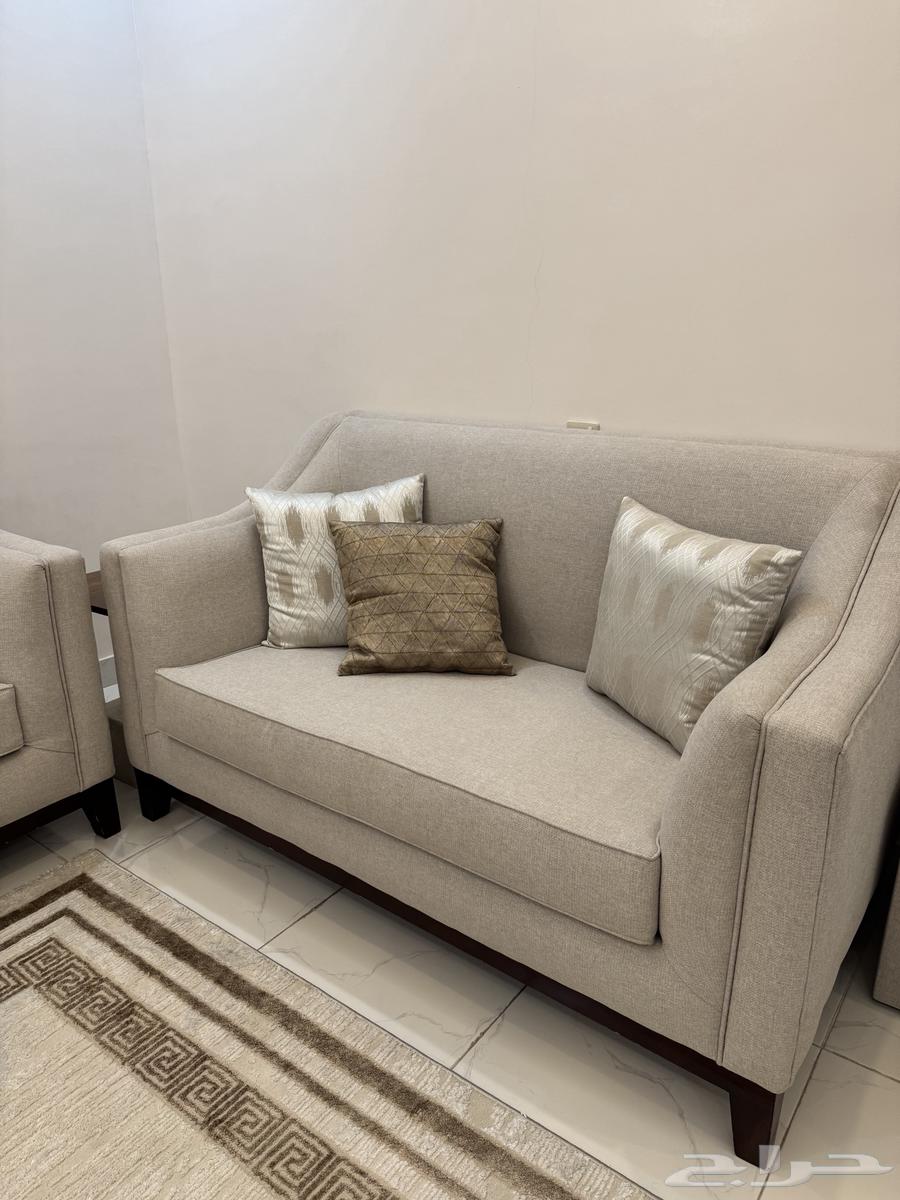 Used clean and new sofa without defects64378905207171113