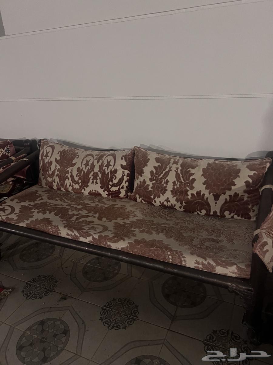 Mattress and two pillows with base64380244022147111