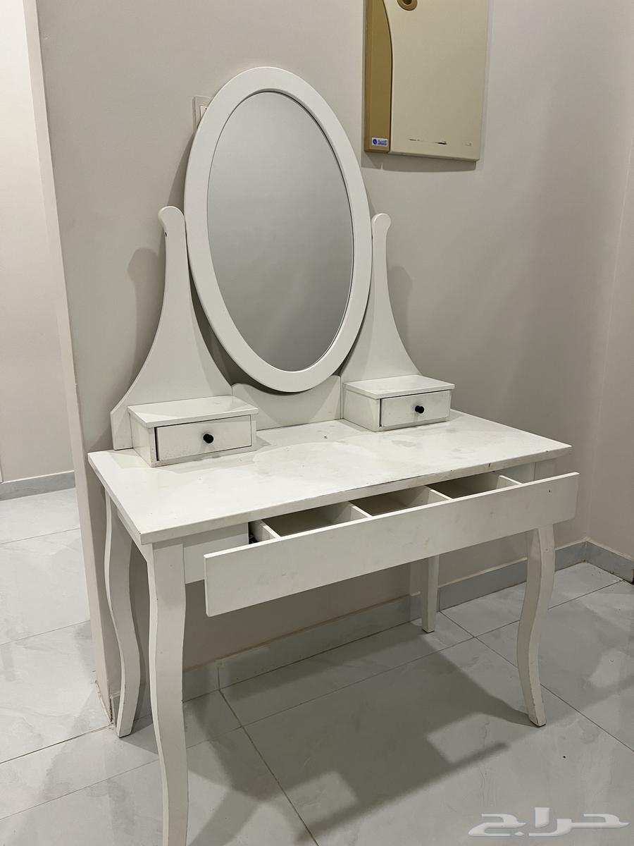 تسريحة من ايكيا وطاولة طعام64380723618562111