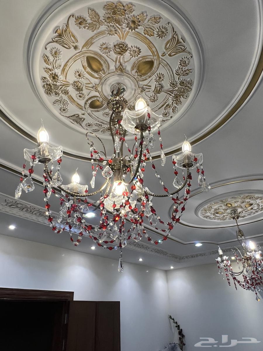 للبيع طقم كنب و ستائر ونجف64397728076546111