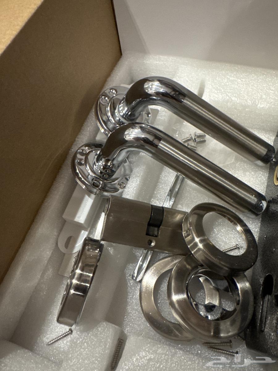 يد باب64537045182979110