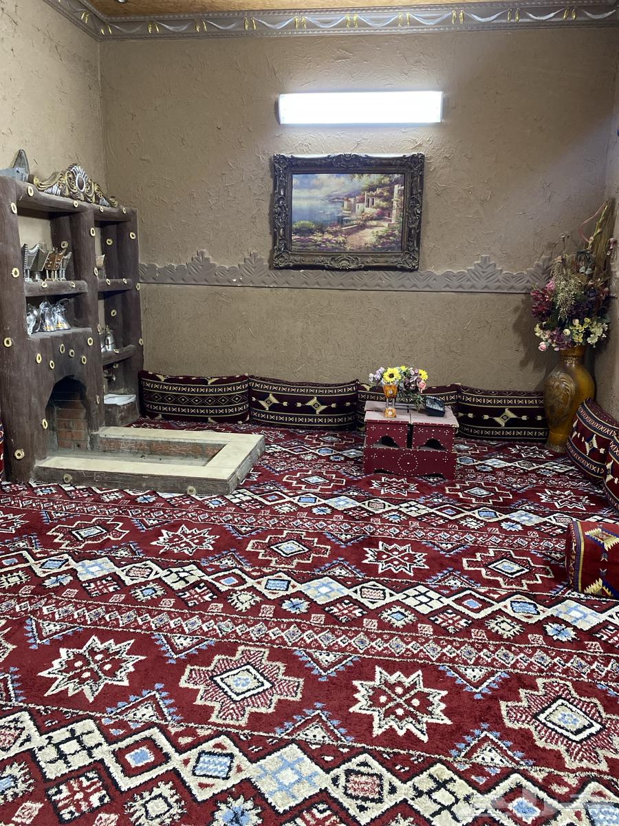 Clean and almost new sofa, asking for 500 SAR, serious buyer can take it64377681090306112