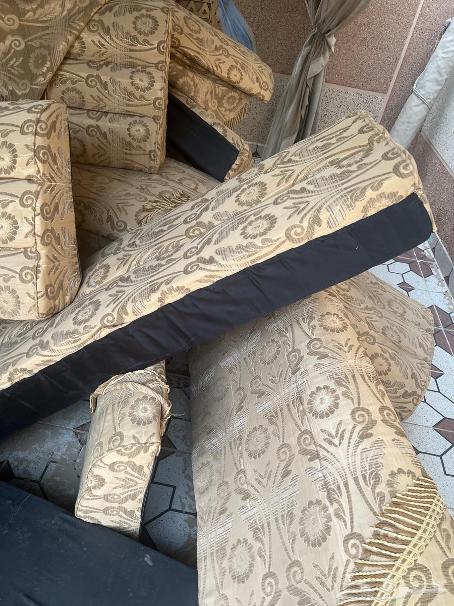 كنب للبيع شبه حديد64387438995202111