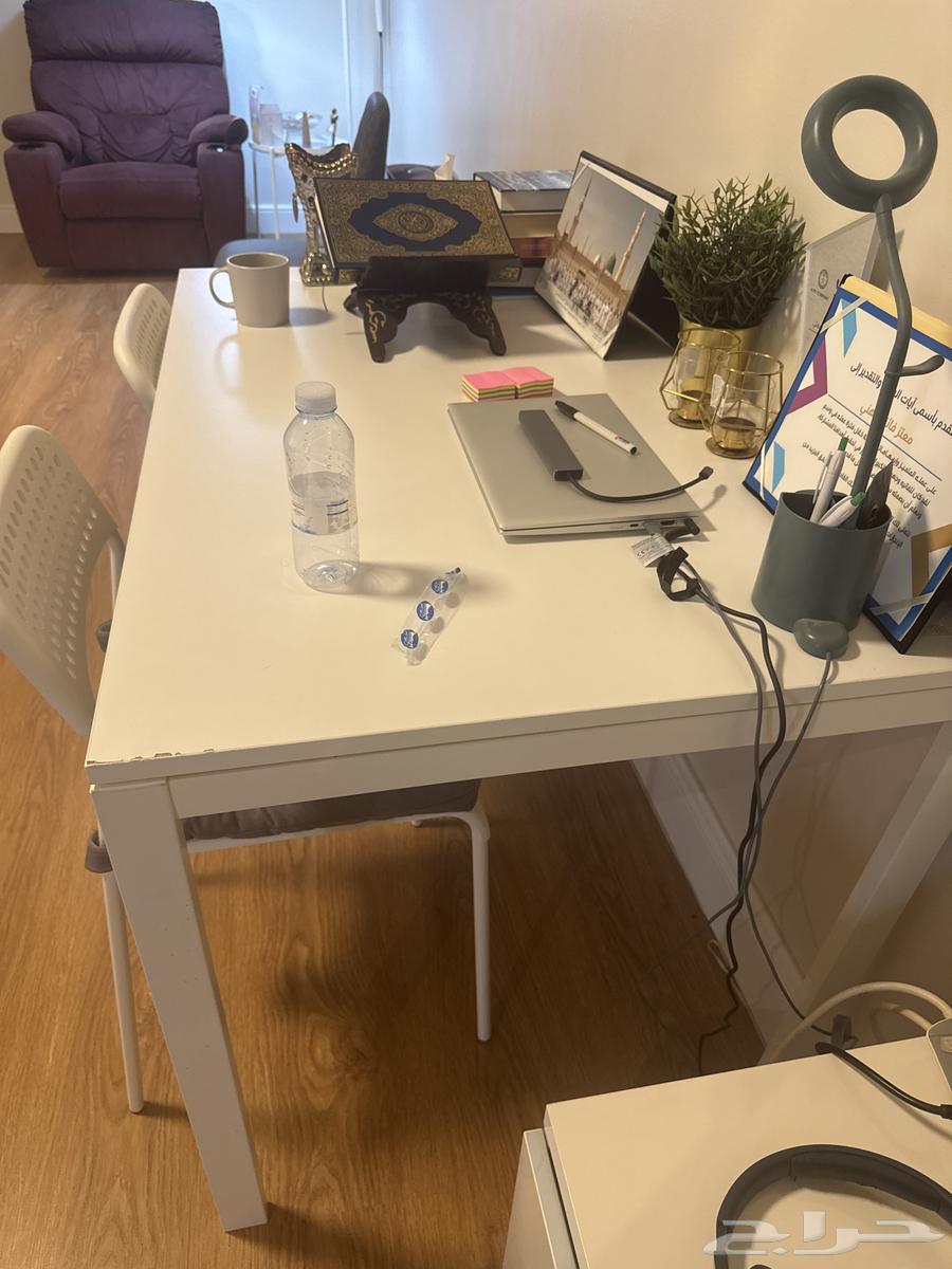 2 طاولة ( طاولة مكتب مع 2 كرسي   طاولة تلفزيون)64385453087234112