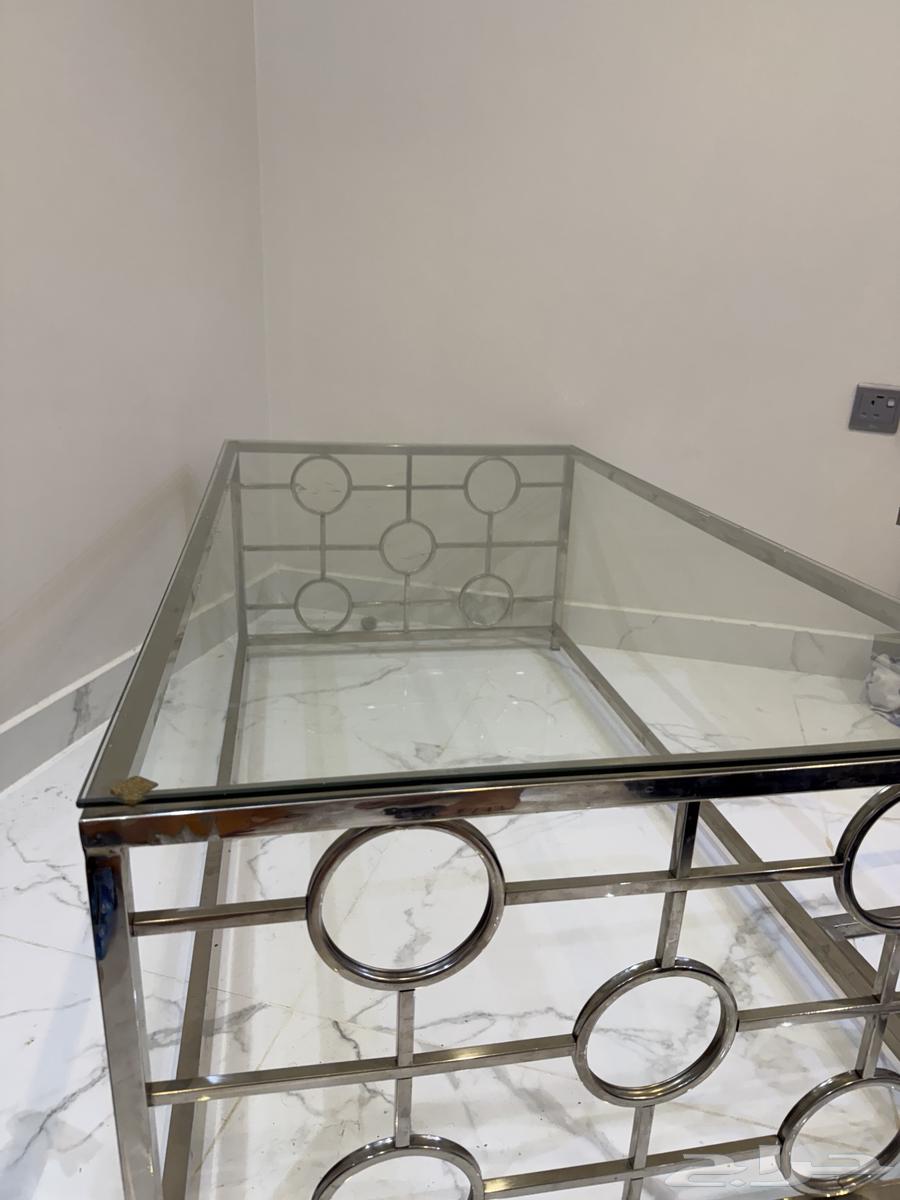 طاولة خدمة64390651474178112