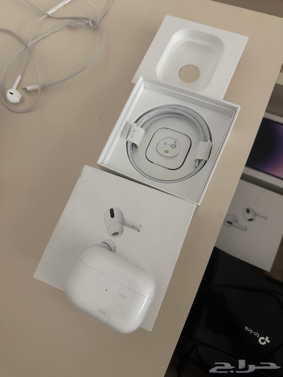 سماعات ابل ايربودز64387606496642110