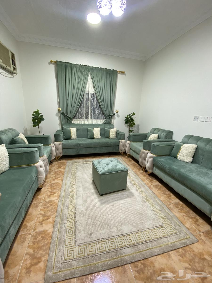 كنب مع الستاير والزوليه للبيع64377550040450112