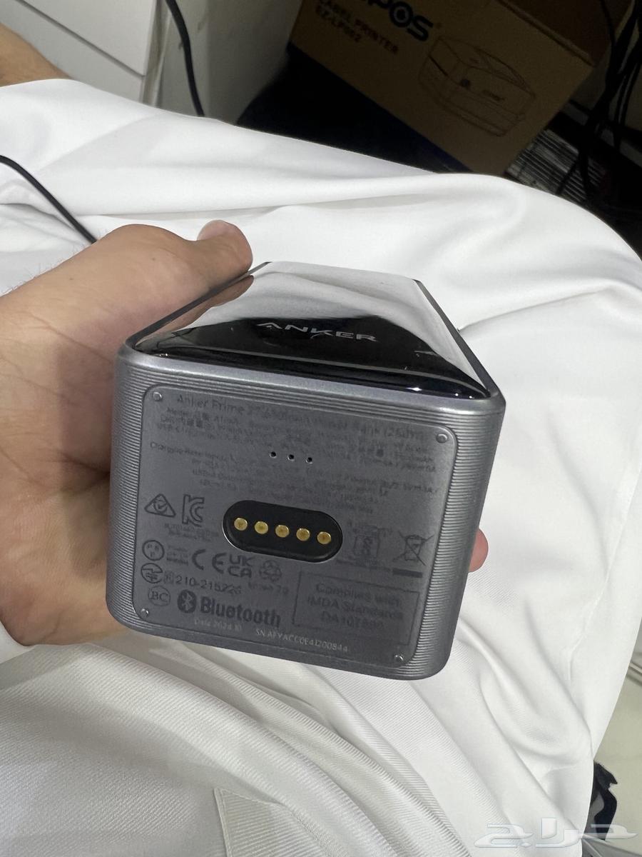 شاحن متنقل انكير64385789846786113