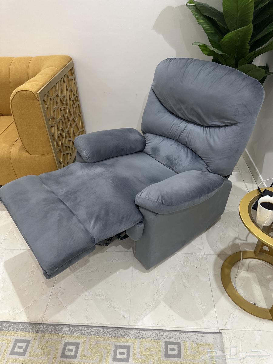 كرسي شازلونج شبه جديد استخدام بسيط جدا64388120985731110