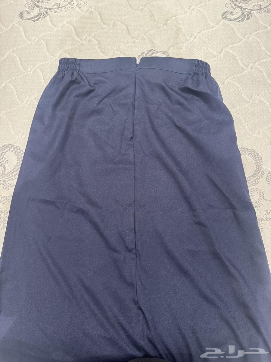 مريول وتنوره كحلي للثانوي مقاس كبير64379908773507114