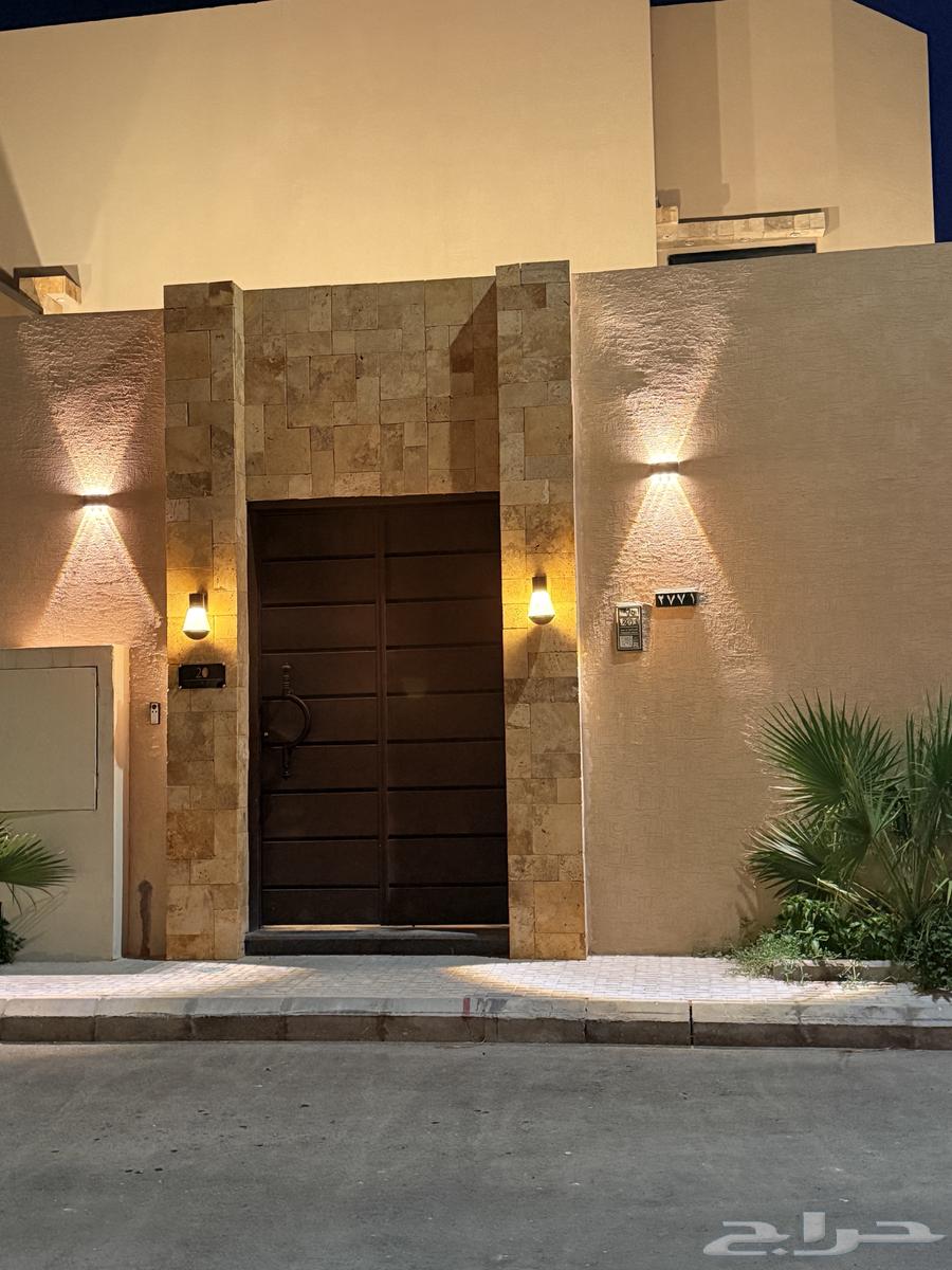 حديد باب مودرن شبه جديد64384189188355112