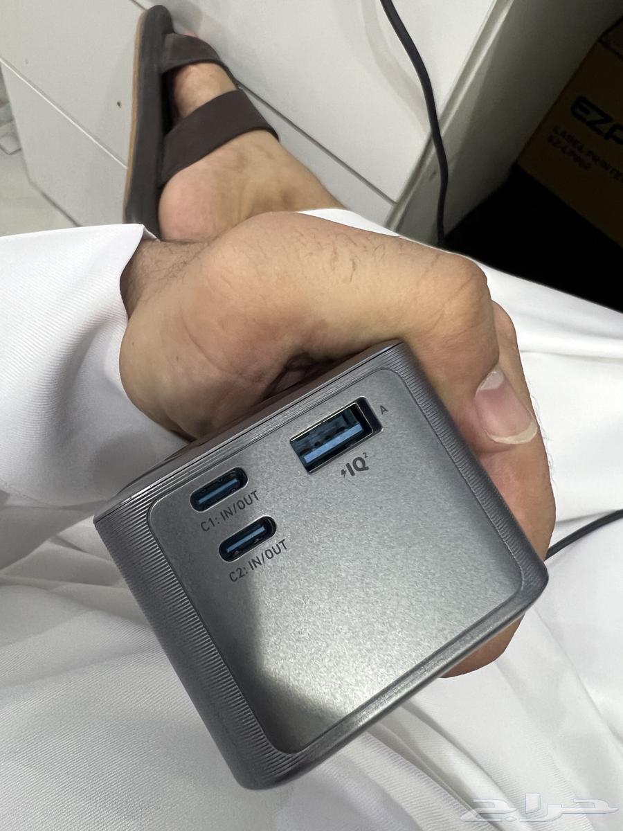 شاحن متنقل انكير64385789846786112