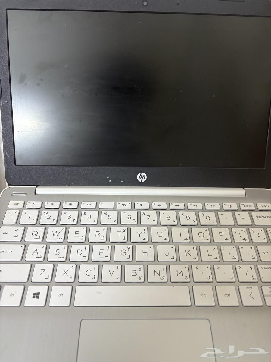 لابتوب اتش بي للبيع كل شي فيه شغال معه شاحن64388976796930111